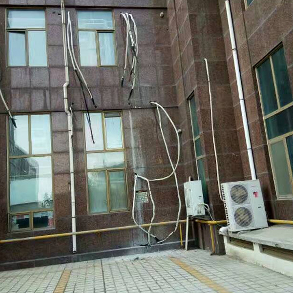 空調(diào)移機(jī)現(xiàn)場